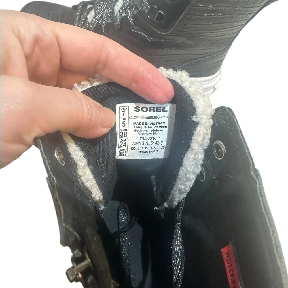 Sorel Black Leather High-Top Winter Sneakers with Sherpa Lining